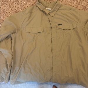 Columbia Men's Casual Button Down Shirt - Tan